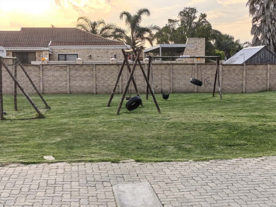 3 Bedroom Property for Sale in Windsor Park Eastern Cape